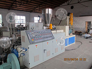 Гранулятор для ДПК